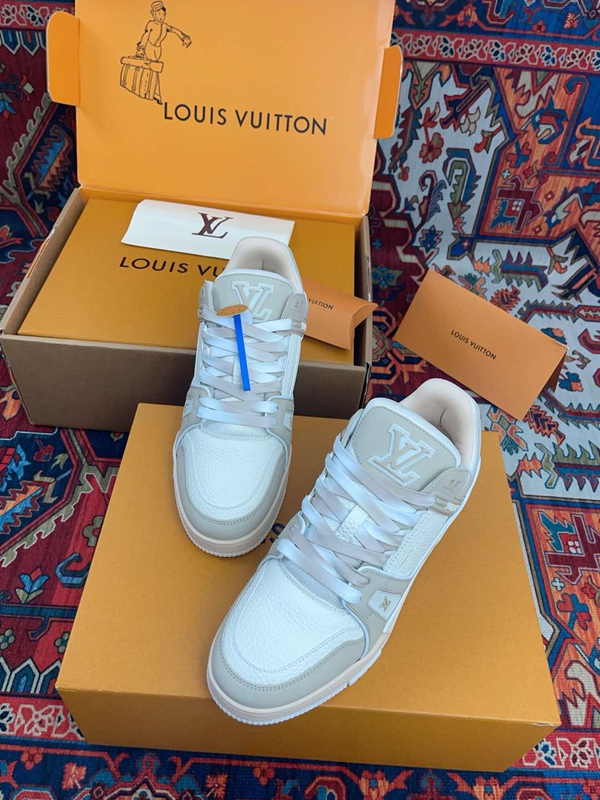 ルイヴィトン靴背面デザイン